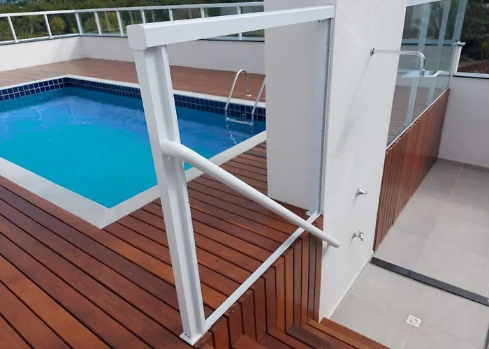 Completo em Ubatuba - Tenório - Piscina e Churrasqueira gourmet